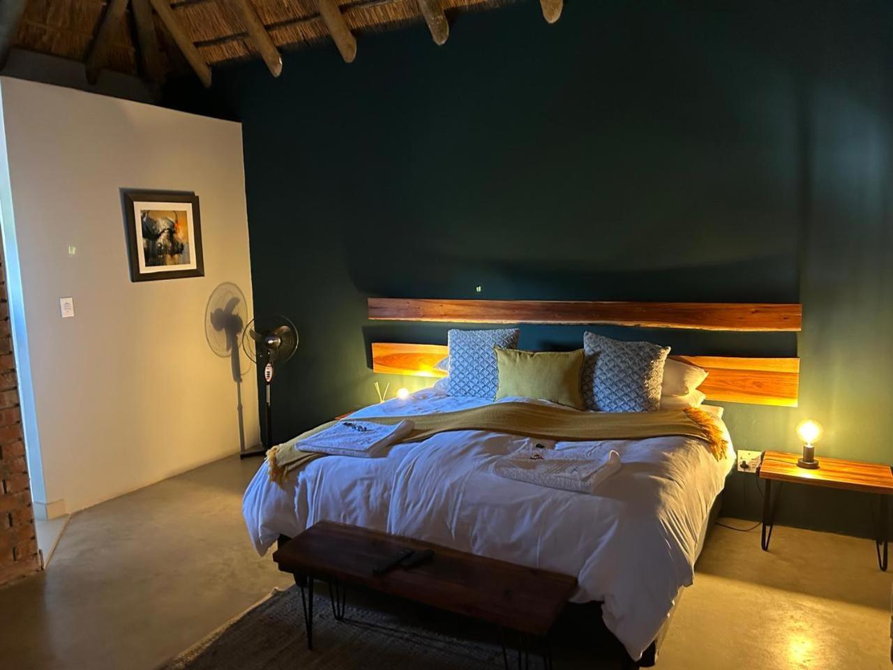 Klein Karoo Game Lodge Oudtshoorn Extérieur photo